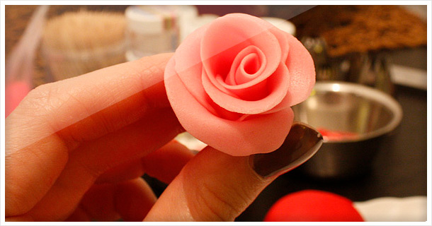 How To Make Fondant Roses for Cupcakes & Wedding/Bridal Cupcakes