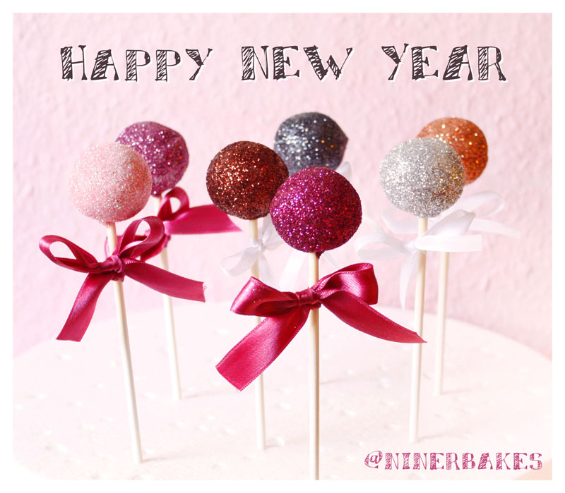 Happy New Year - glitzer cake pops by niner bakes