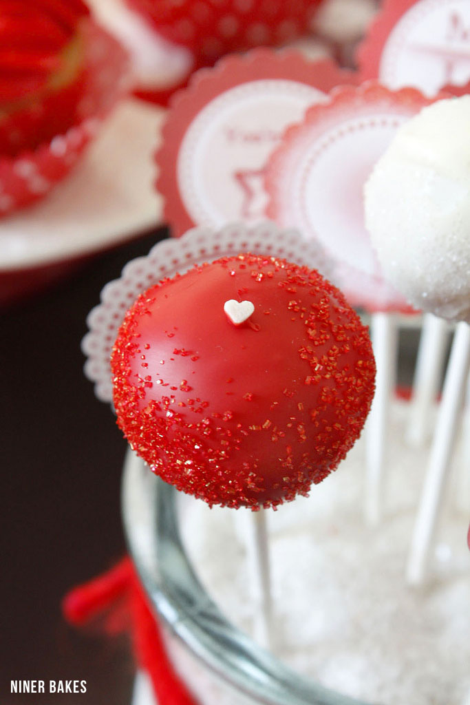 Valentinstags Cupcakes, Cake Pops und Cake Bites von niner bakes