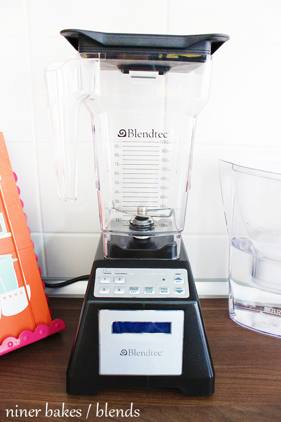 Blendtec Blender / Mixer - niner bakes - Peanut Butter Smoothie Recipe Rezept